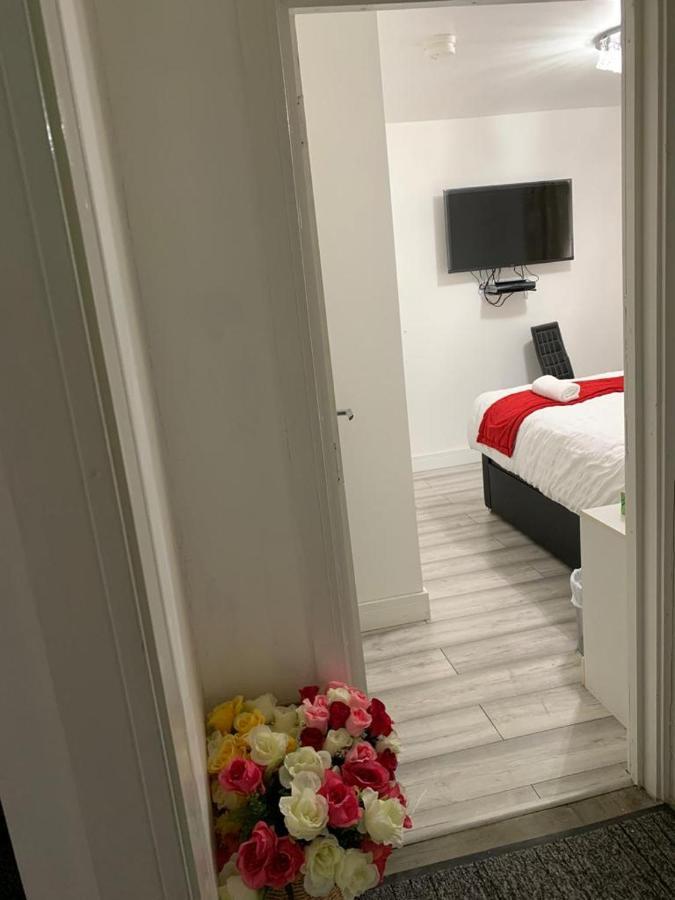 Uk Holiday Apartments 6 Бирмингем Экстерьер фото