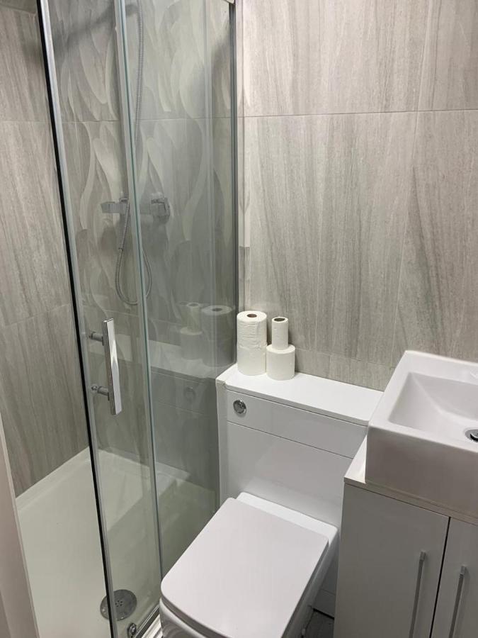 Uk Holiday Apartments 6 Бирмингем Экстерьер фото