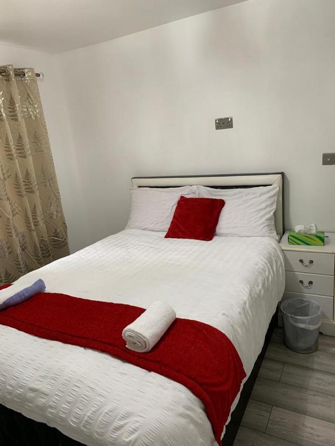 Uk Holiday Apartments 6 Бирмингем Экстерьер фото