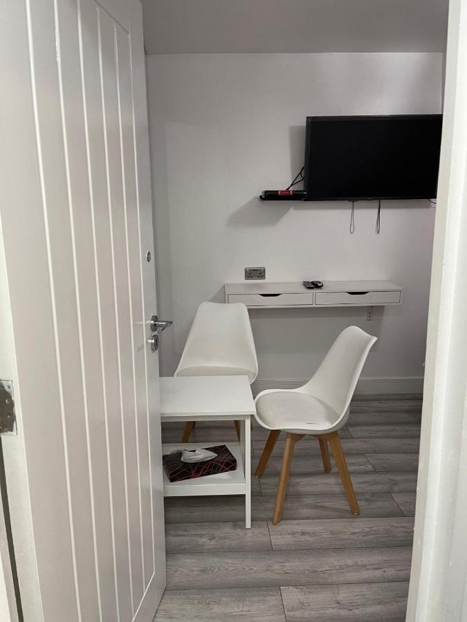 Uk Holiday Apartments 6 Бирмингем Экстерьер фото